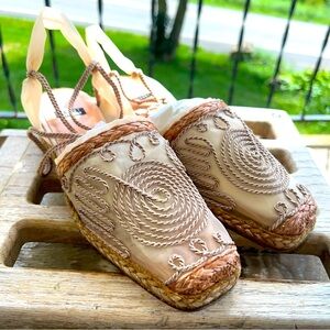 Stuart Weitzman Organza Espadrille Boho Sandals Women’s Size 7B EUC